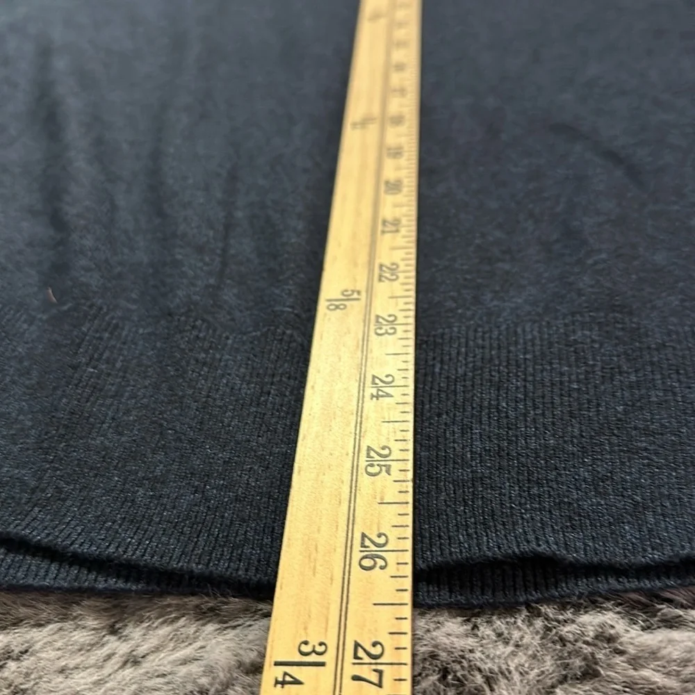 Banana Republic Navy V-neck Luxury silk cotton cashmere blend size M